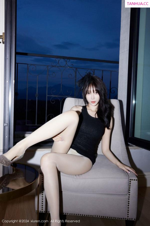 玥儿玥  [XiuRen]高清写真图 2024.07.26 No.8921 玥儿玥er 黑丝美腿第28张图片